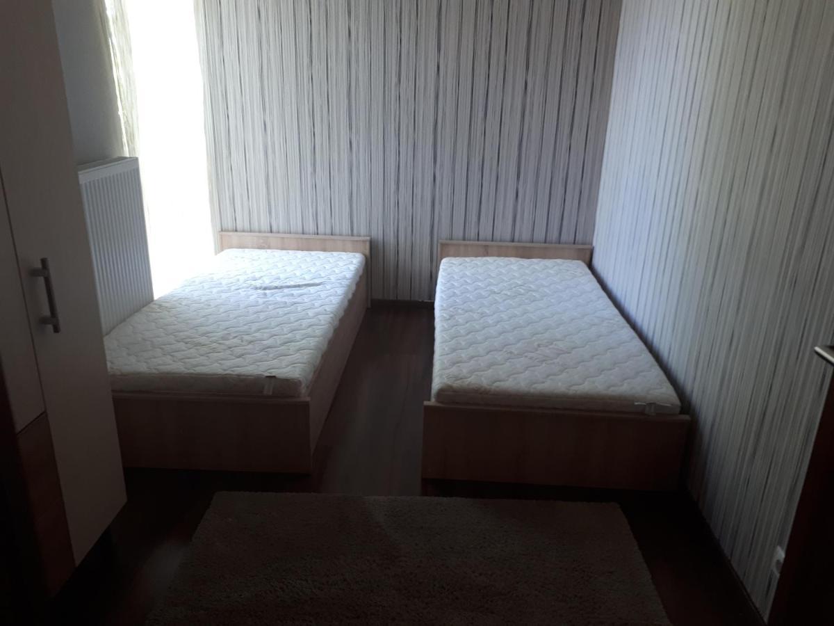 Goldenbeach Deluxe Apartment Шіофок Екстер'єр фото
